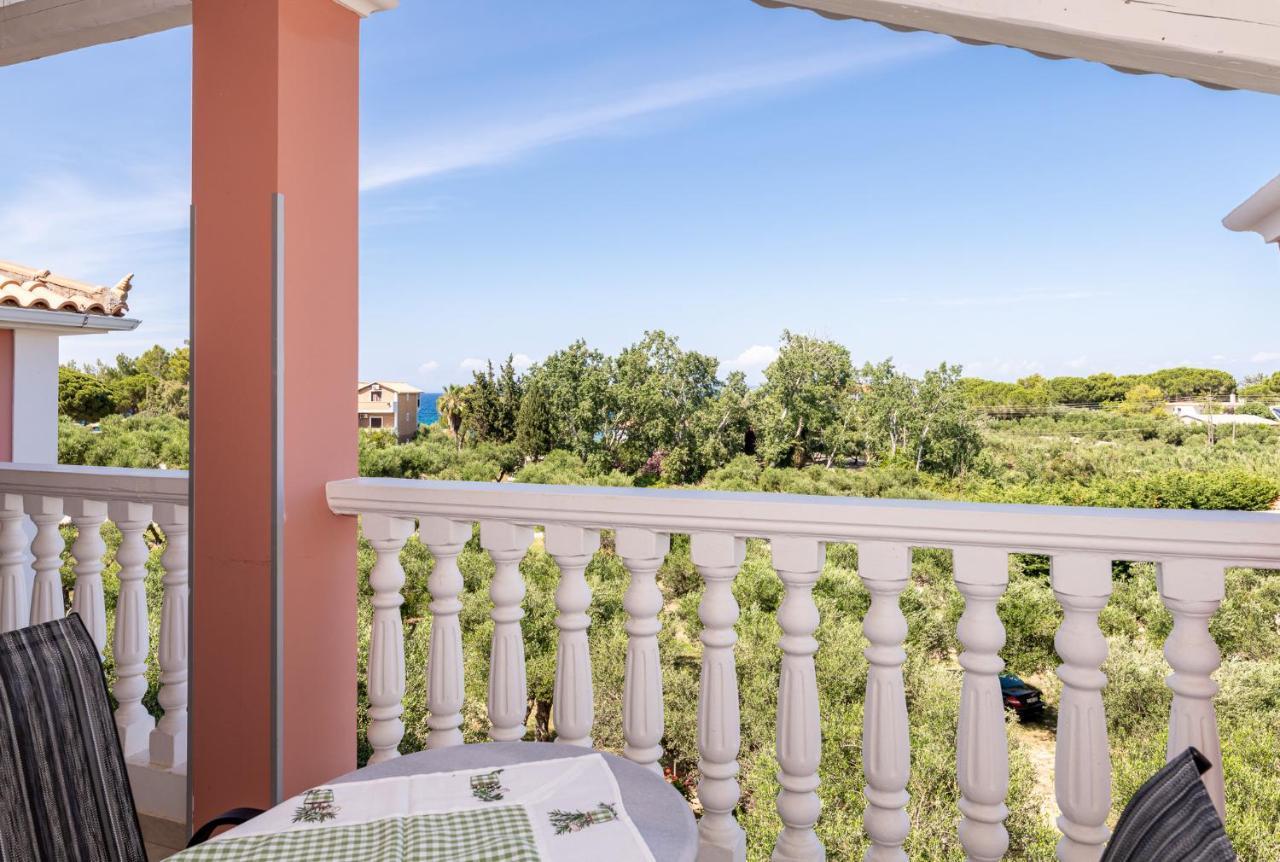 Arazzo Apartments Vasilikí Екстериор снимка