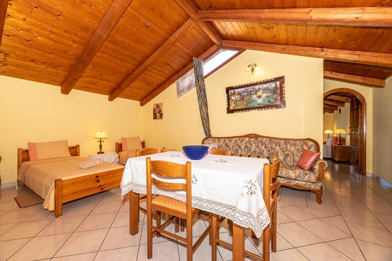 Arazzo Apartments Vasilikí Екстериор снимка