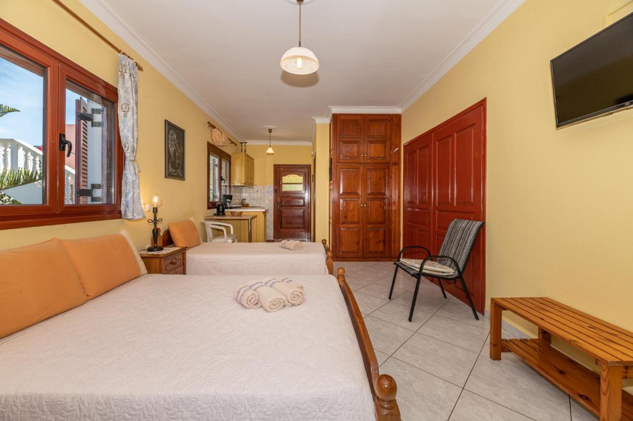 Arazzo Apartments Vasilikí Екстериор снимка