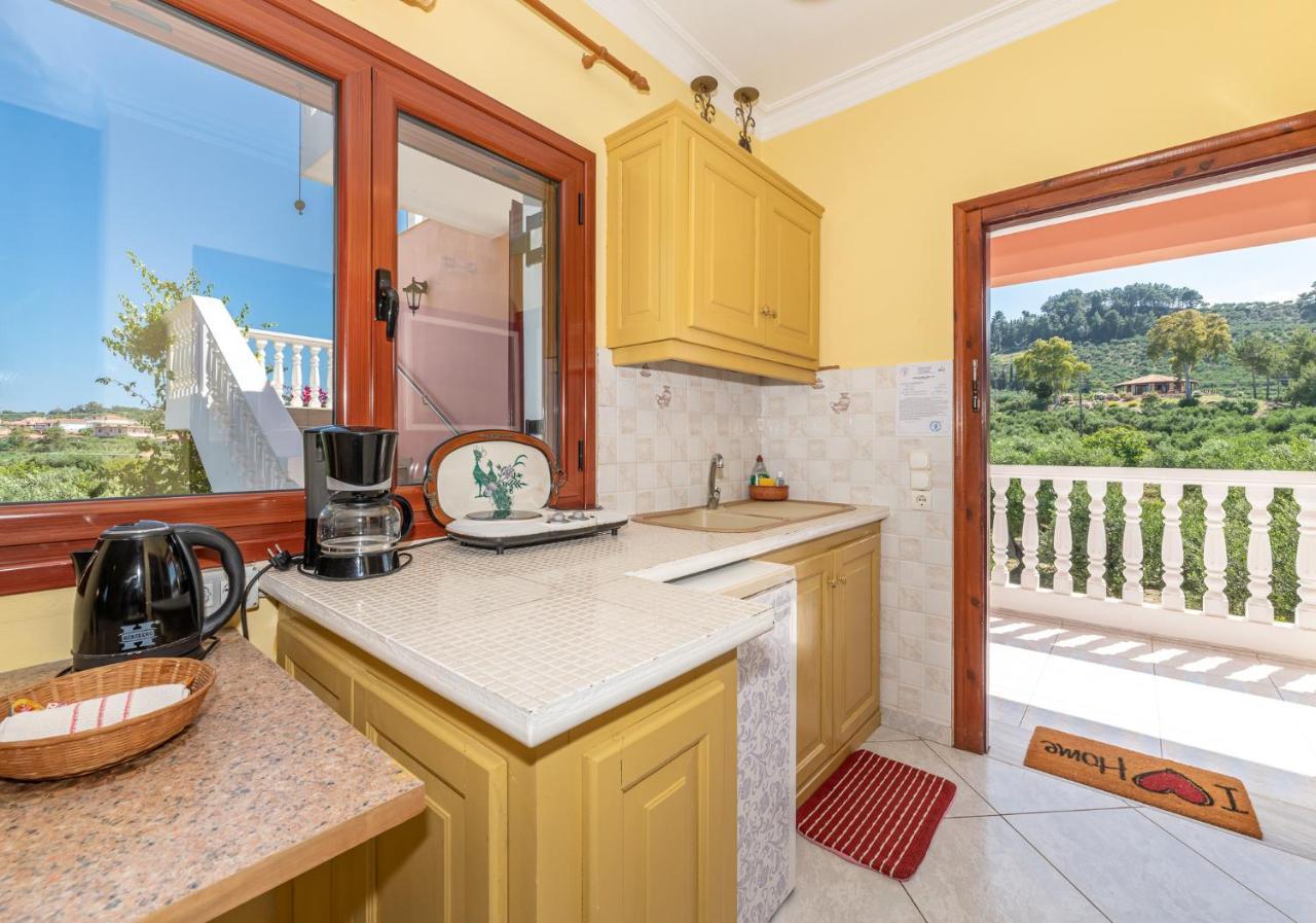 Arazzo Apartments Vasilikí Екстериор снимка