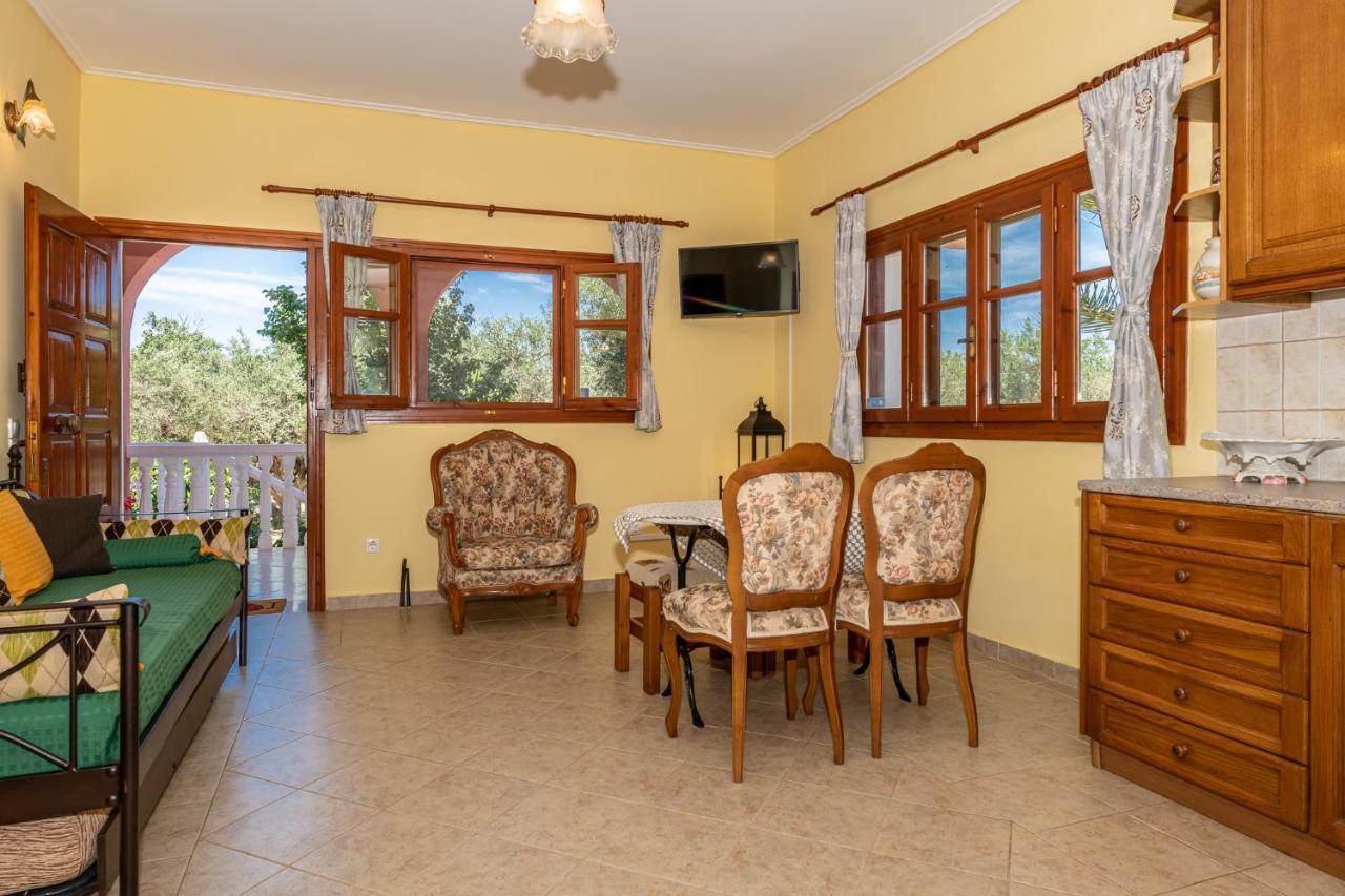 Arazzo Apartments Vasilikí Екстериор снимка