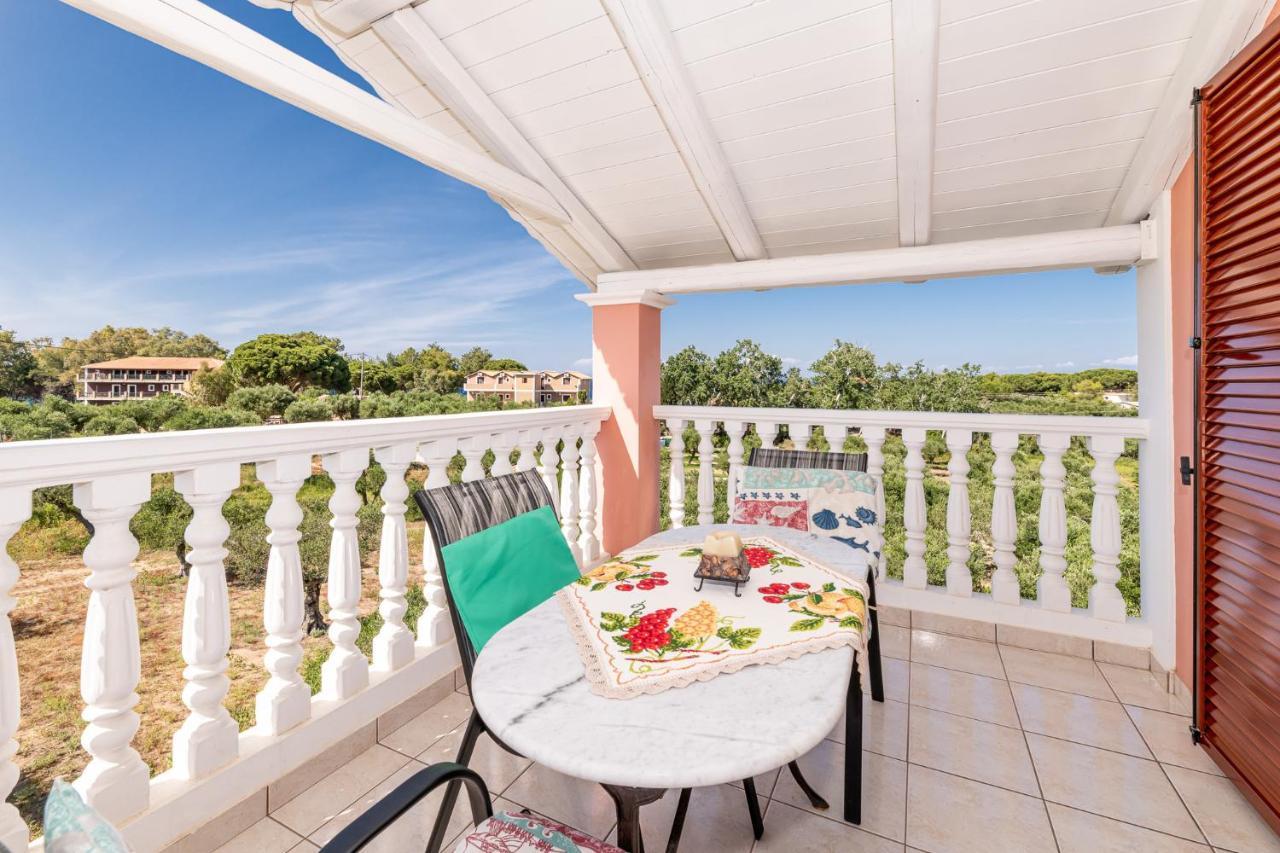 Arazzo Apartments Vasilikí Екстериор снимка