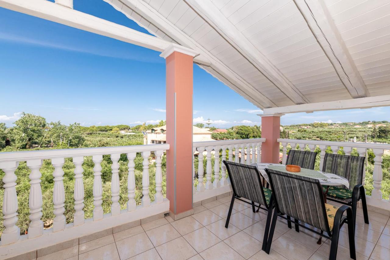 Arazzo Apartments Vasilikí Екстериор снимка