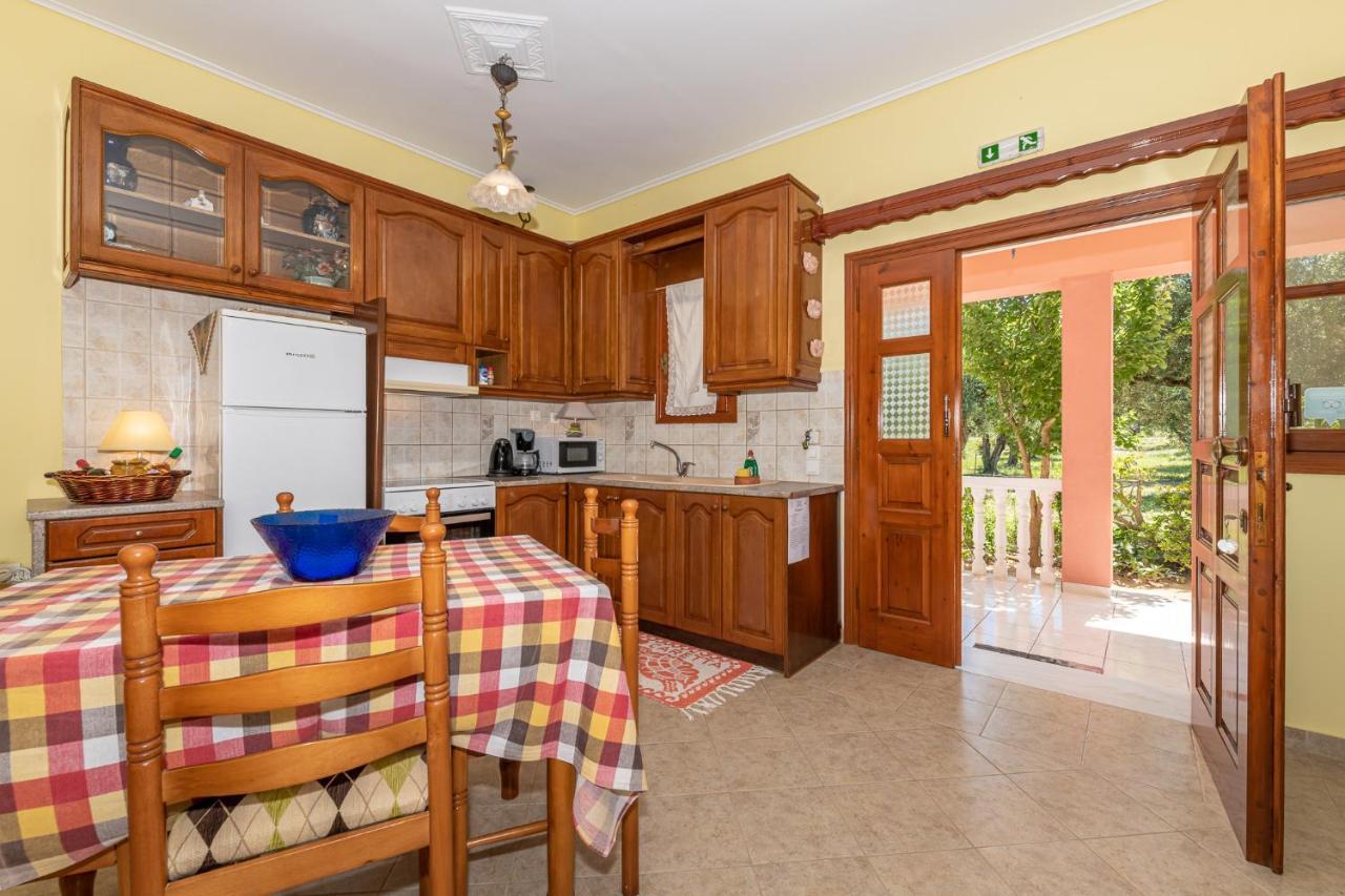 Arazzo Apartments Vasilikí Екстериор снимка