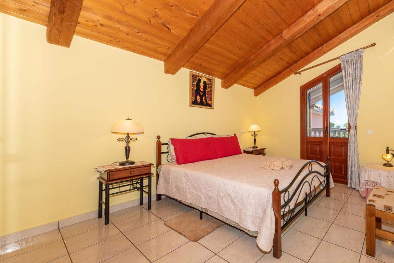 Arazzo Apartments Vasilikí Екстериор снимка