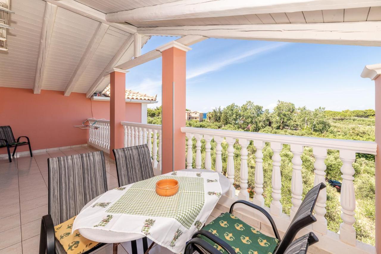 Arazzo Apartments Vasilikí Екстериор снимка